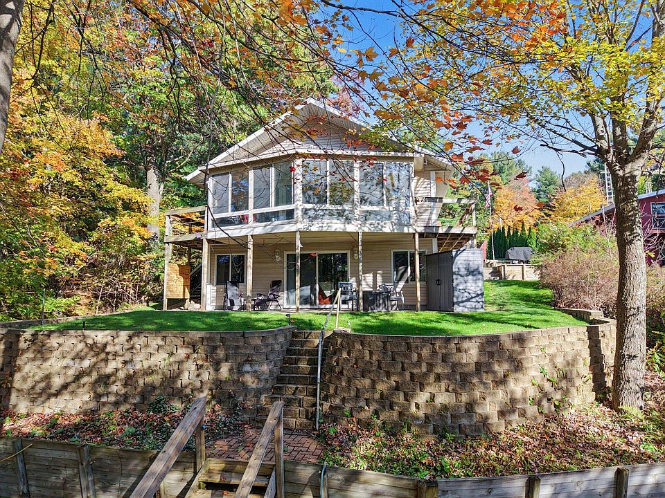 1st image of 5835 Maple Rd