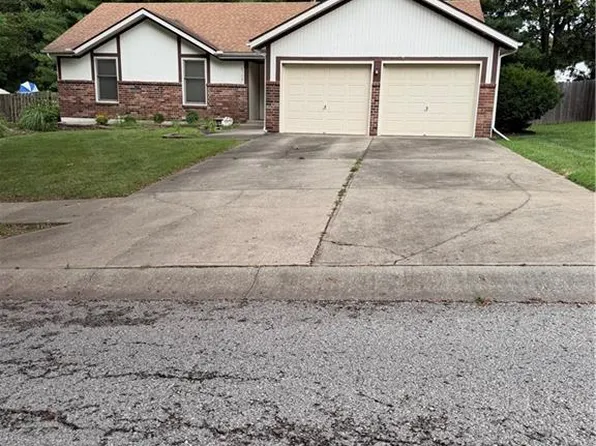 8520 N Campbell St, Kansas City, MO 64155