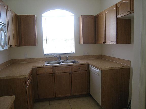2nd image of 1410/1412 E 12th St