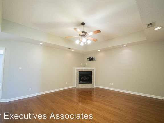 5th image of 2513 Keeneland Dr