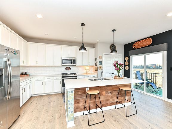 2nd image of 7240 Zanesville Rd