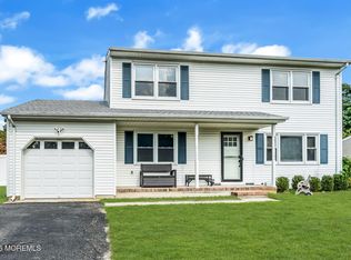 390 Mamie Dr, Brick, NJ 08723
