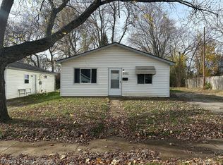 951 Fairview Ave, Pontiac, MI 48340