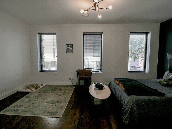 5th image of 21 Greenpoint Ave #2