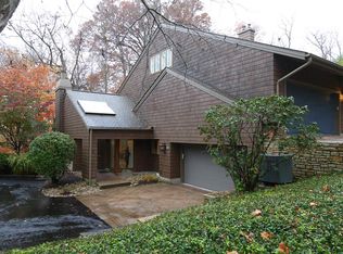 23 Spring Hill Dr, Cincinnati, OH 45227