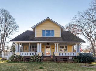 79 High St, Rockport, MA 01966