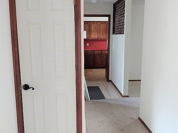 3rd image of 510 E Anna St