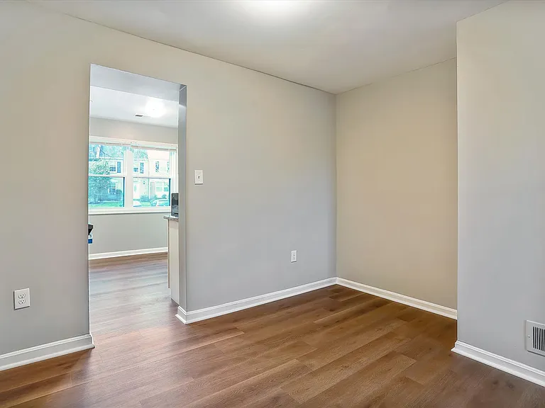9202 Sprucewood Rd — Photo 7