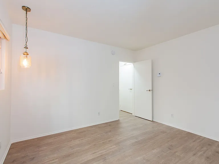 11827 Dorothy St 3 WEB-14_11272020
