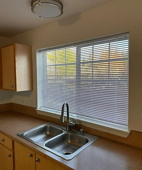 5313 NE 66th Ave #H62 — Photo 1