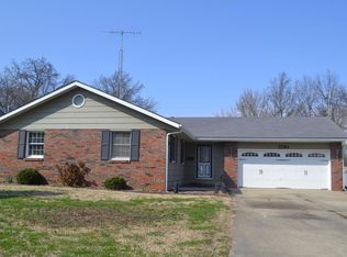 1794 Frazier Ave, Centralia, IL 62801