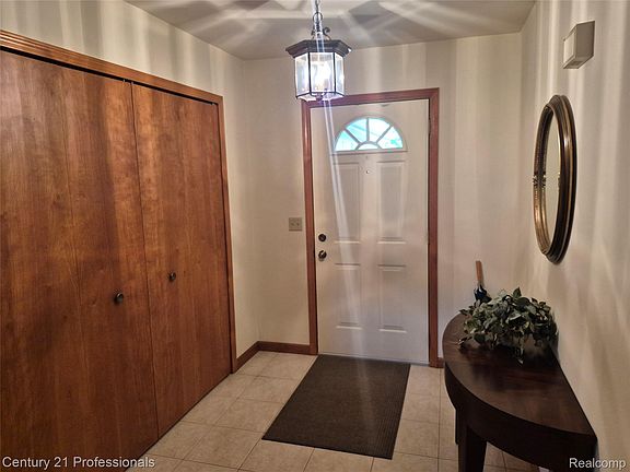 2nd image of 53639 Cranston Dr