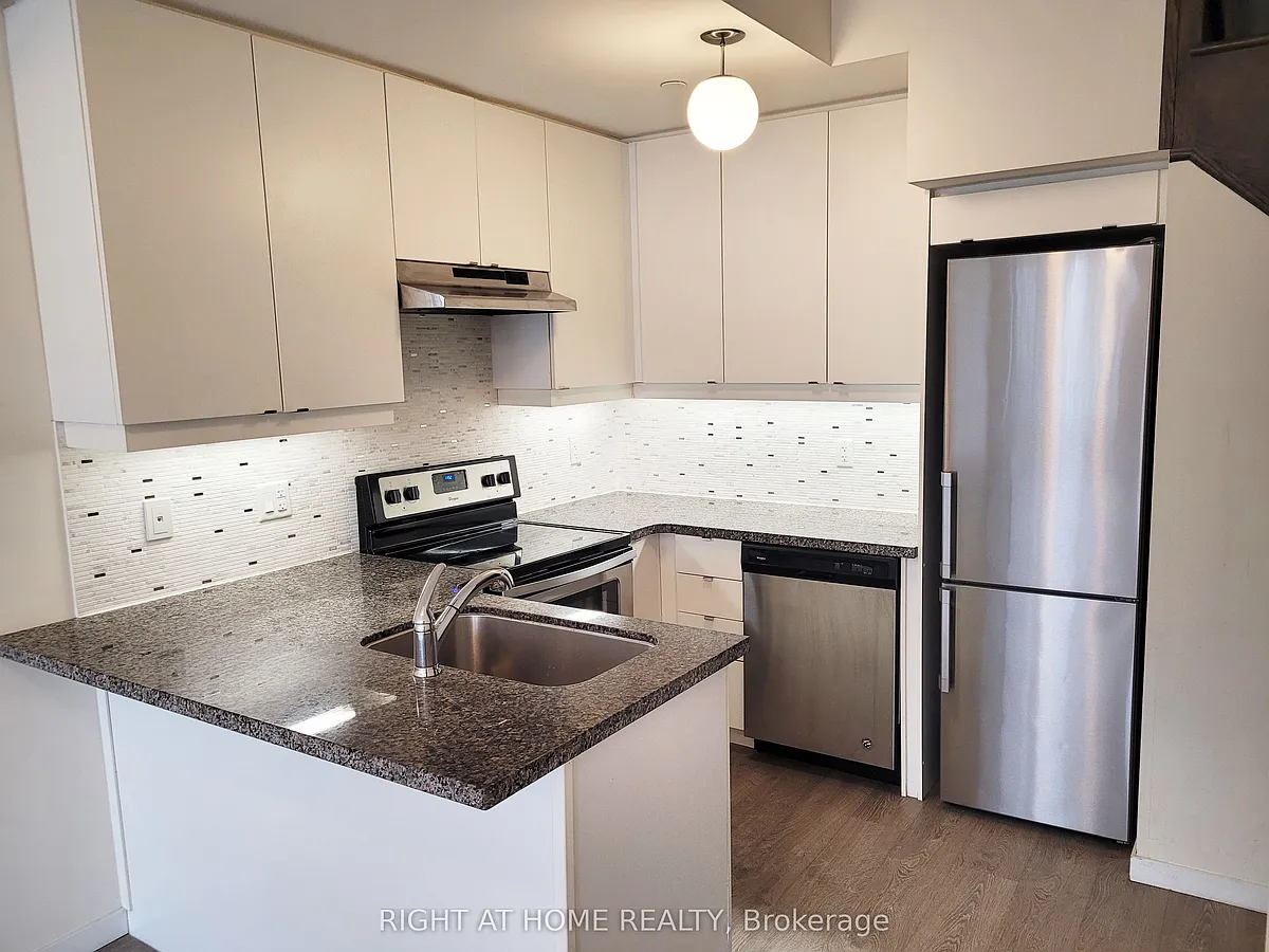 Building Photo - 300 Alex Gardner Cir #47
