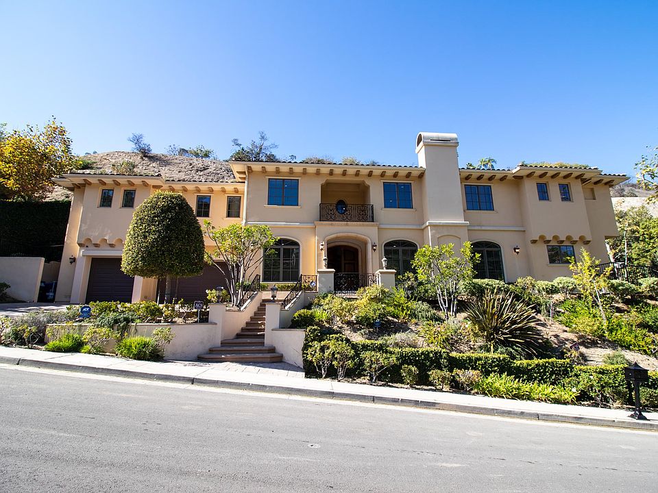 1st image of 3697 Benedict Canyon Ln