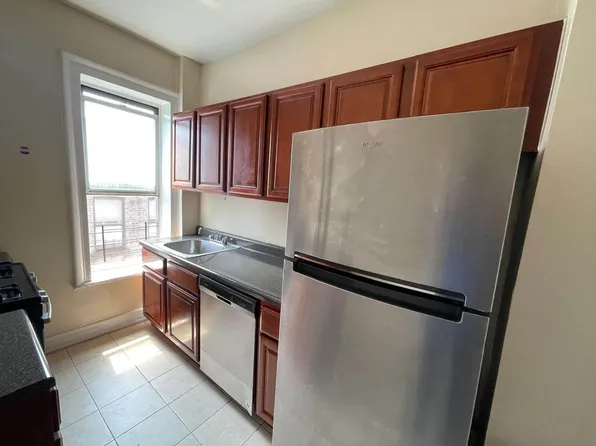 1090 Eastern Parkway image 1 of 5