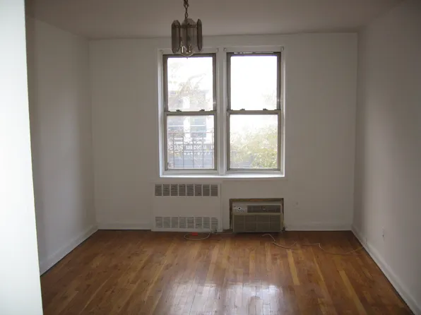 2701 Ocean Avenue image 1 of 5