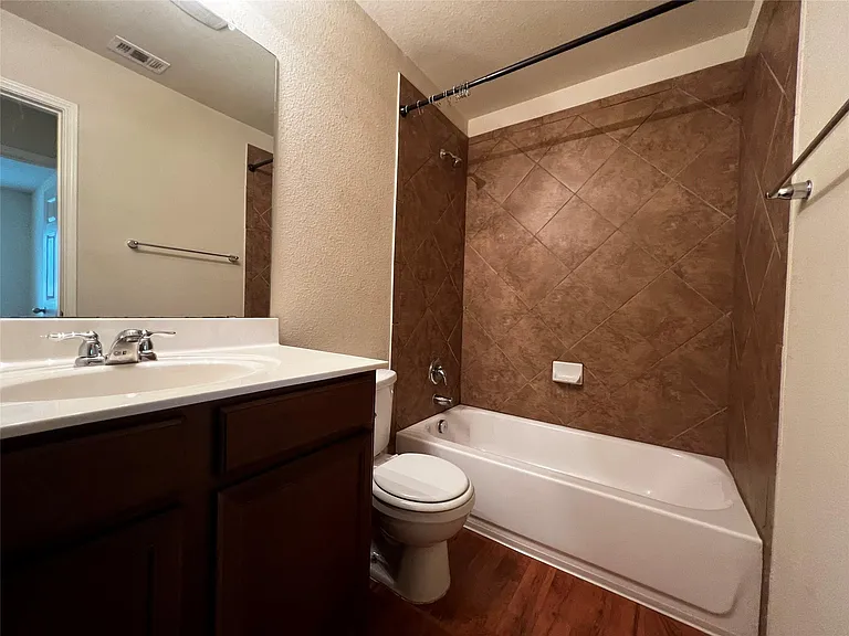 2708 Cottonwood Shores Dr — Photo 34