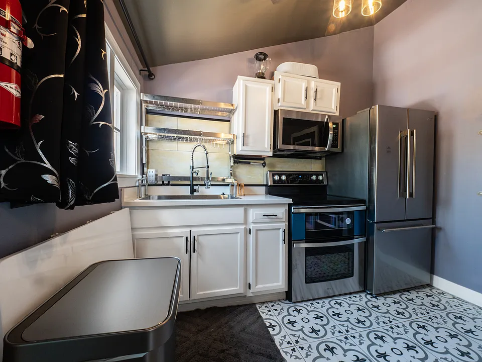 Kitchen #1