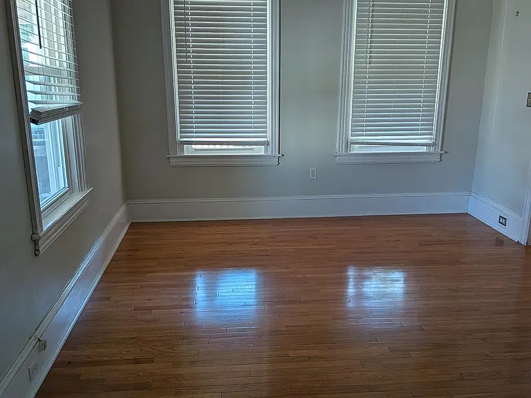 23 Knox Ave — Photo 10