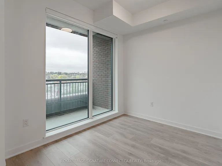 1185 Dupont St #424 — Photo 8