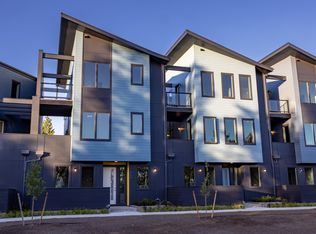 1704 SE Columbia River Dr, Vancouver, WA 98661
