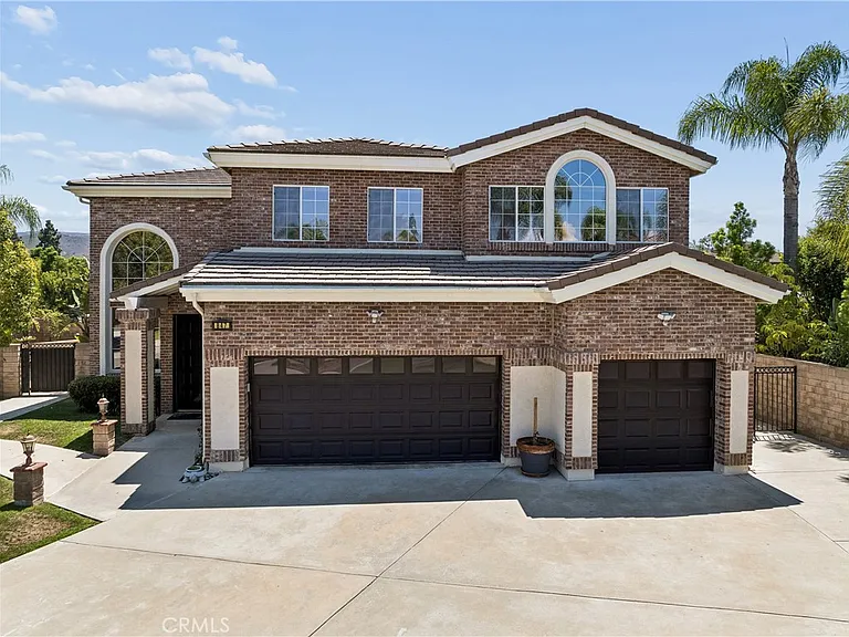 847 Amaryllis Ave — Photo 1