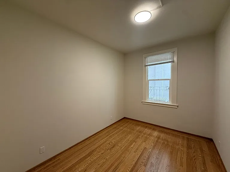 748 Jackson St #7 — Photo 7