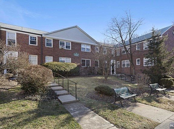 2nd image of 349 Bloomfield Ave #54