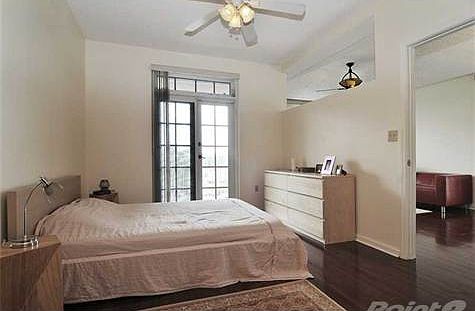 4th image of 1280 S Alhambra Cir APT 1401