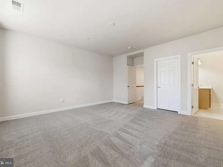 317 Community Center Ave — Photo 15