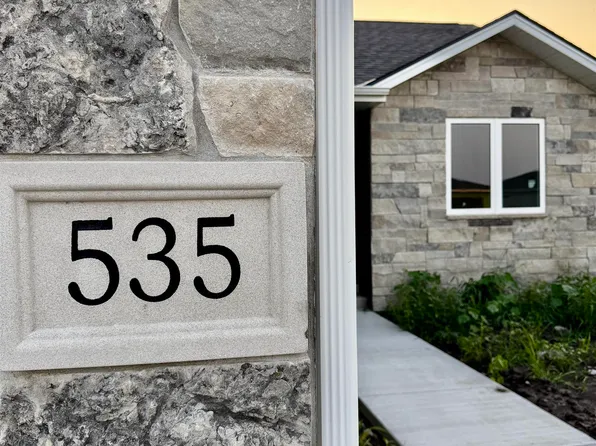 535 Pine St, Greenwood, NE 68366