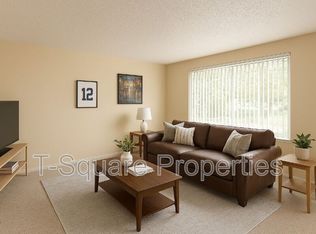 5804 Highway Pl APT 6, Everett, WA 98203