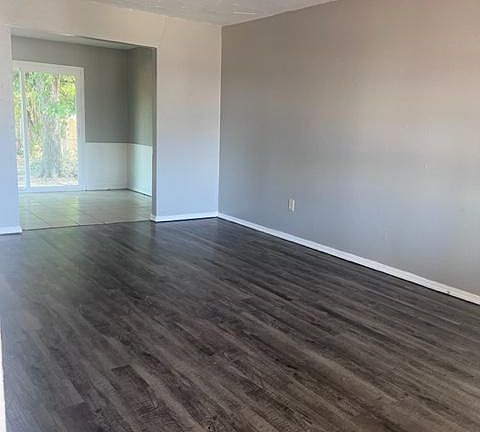 2nd image of 1316 Lawton