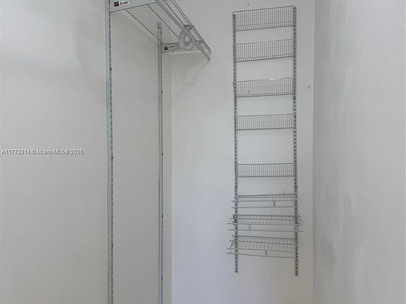 4th image of 130 SW 109th Ave APT 7