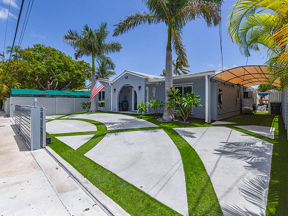 5th image of 3034 Riviera Dr