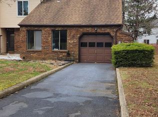 12 Coventry Ct, Matawan, NJ
