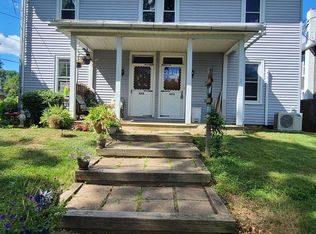 3213 Walnut St, Springtown, PA 18081