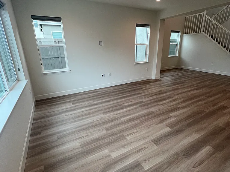 4202 Randa Way — Photo 6
