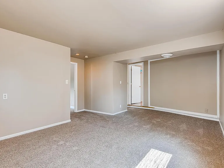3940 Hoyt Ct — Photo 21