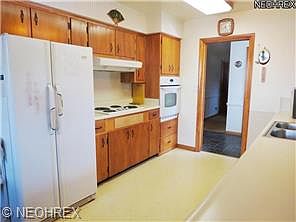 4th image of 780 Melwood Dr NE
