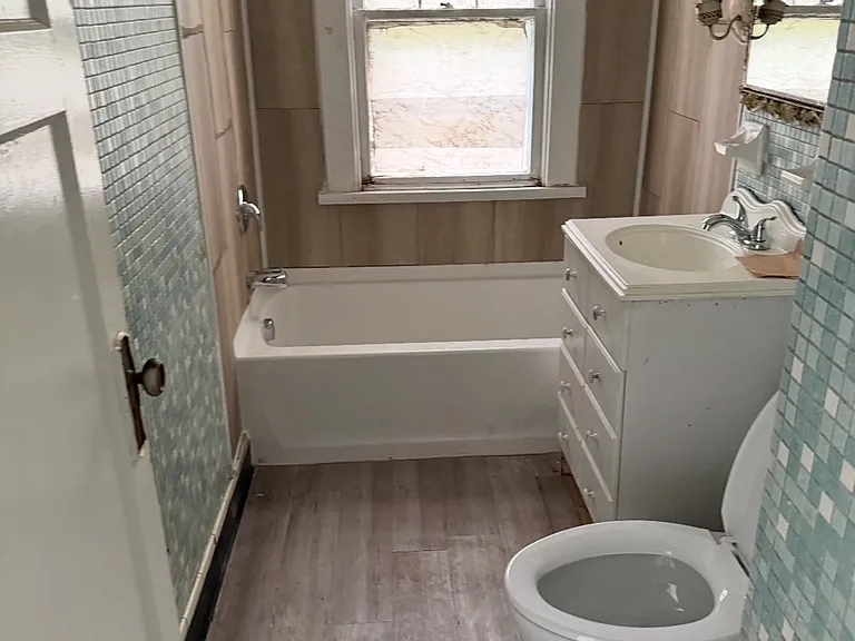 46 Pinehurst Ave #46 — Photo 5