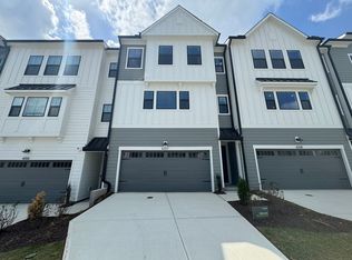 4707 Cypress Tree Ln, Raleigh, NC 27612