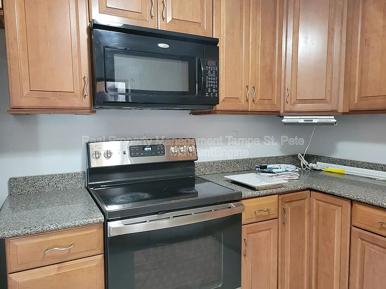 4311 S Thatcher Ave — Photo 11
