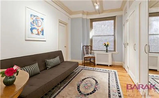 Sold by Barak Realty | media 1