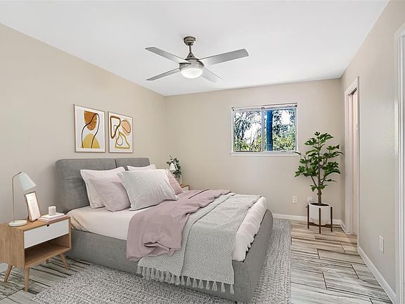 3rd image of 5203 Basswood Ln