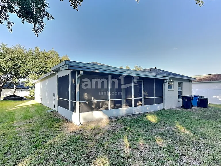 4528 Portobello Cir — Photo 20