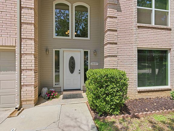 3rd image of 2607 Zachary Dr