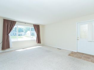 1319 Byron Dr, South Bend, IN