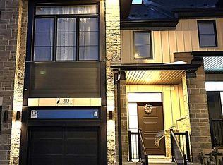 40 Sandstone St, Cambridge, ON N1S0E5