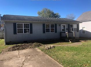 8 Wilson St, Ravenswood, WV 26164